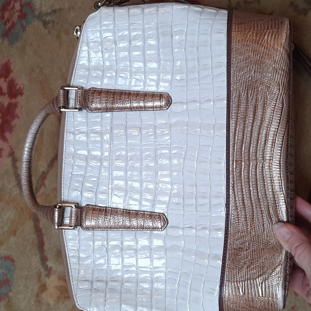 Brahmin satchel. - Picture 2 of 11